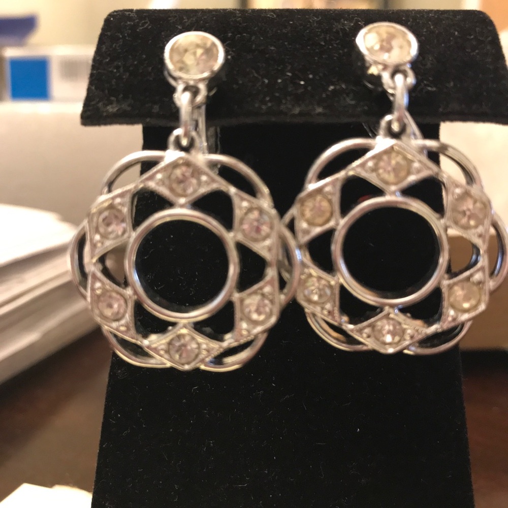 Clip On Sara Coventry Silver Tone Round Filigree Drop Earrings with Clear Stones - Picture 2 of 12